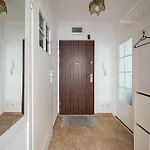 Ceramiczna By Bookinghost شقة وارسو