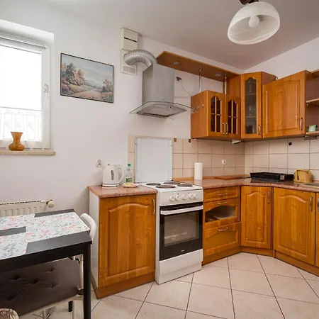 Ceramiczna By Bookinghost * Warszawa