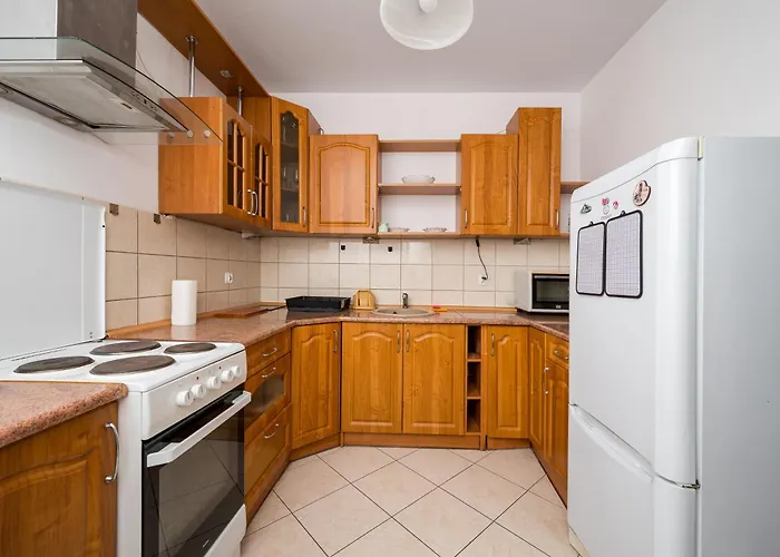 Ceramiczna By Bookinghost * Warszawa