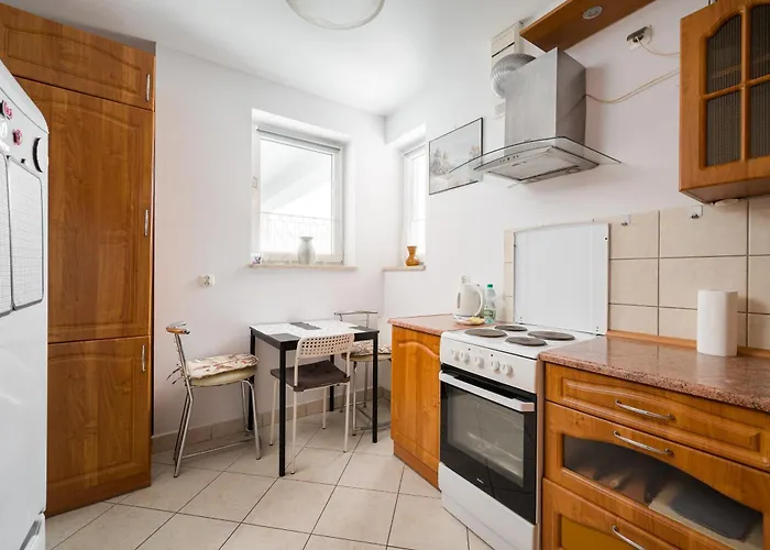 Ceramiczna By Bookinghost * Warschau