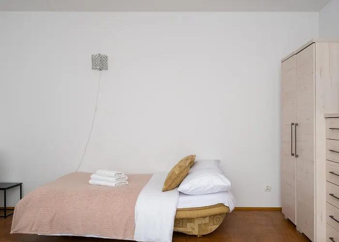 Ceramiczna By Bookinghost Warschau