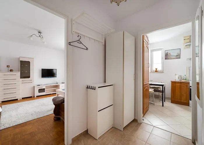 Ceramiczna By Bookinghost * Warschau