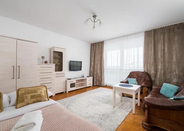 Ceramiczna By Bookinghost Apartment